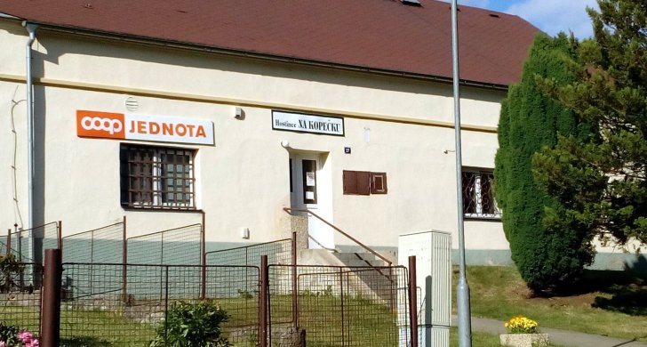 P_Rohozec_hostinec na kopečku.jpg